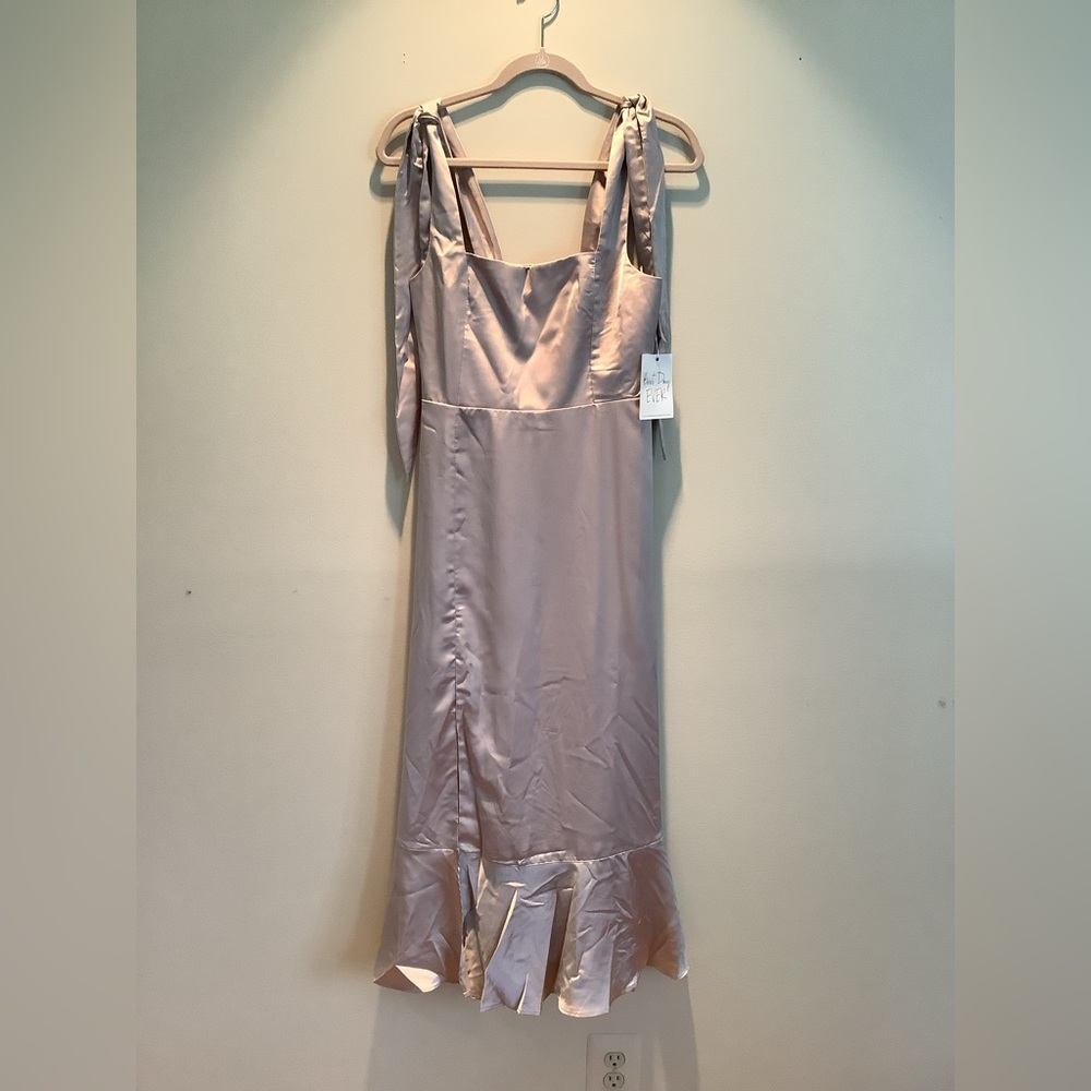 NWT Show Me Your Mumu Wedding/Party Claire Midi Dress Dune Luxe Satin Size Large - Picture 3 of 9